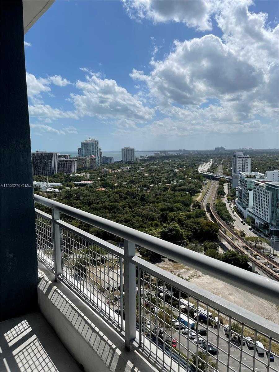 Small Image of 60 SOUTH WEST 13TH ST #2213, Miami Number 7