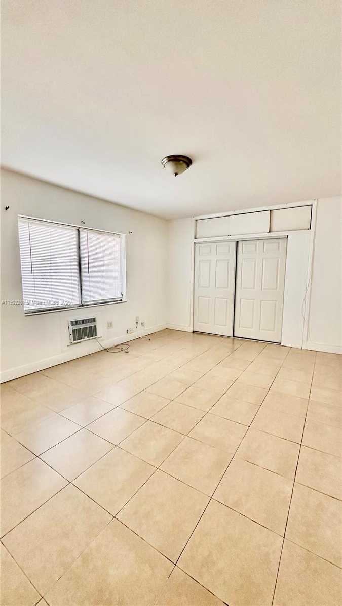 Small Image of 1955 NORMANDY DR #2, Miami Beach Number 4