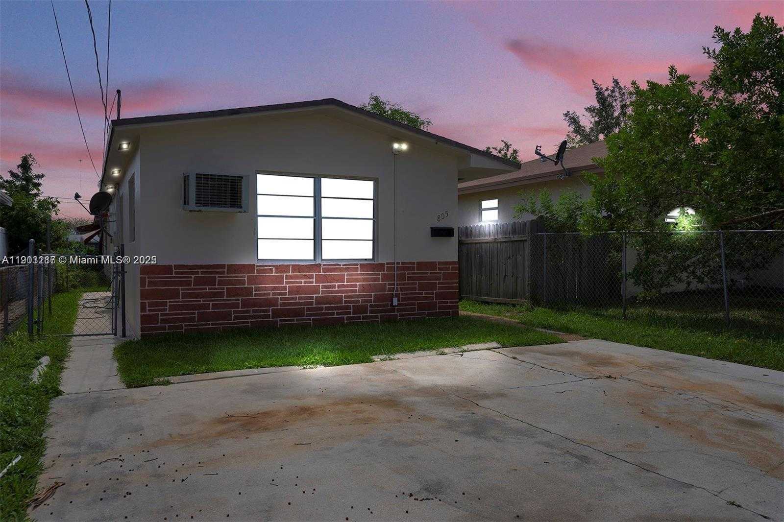 Imagen de Pequeño Objeto