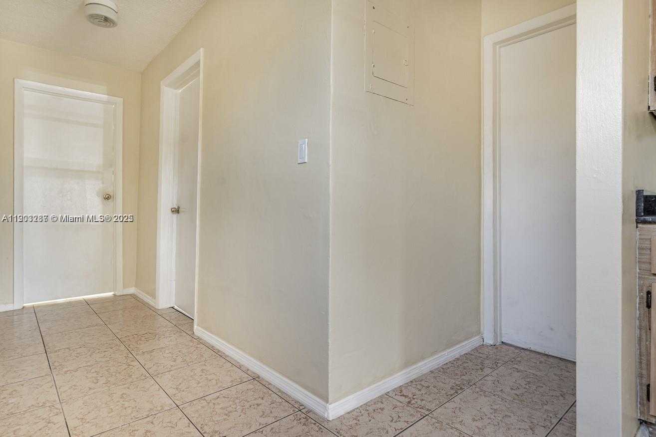 Imagen de Pequeño Objeto