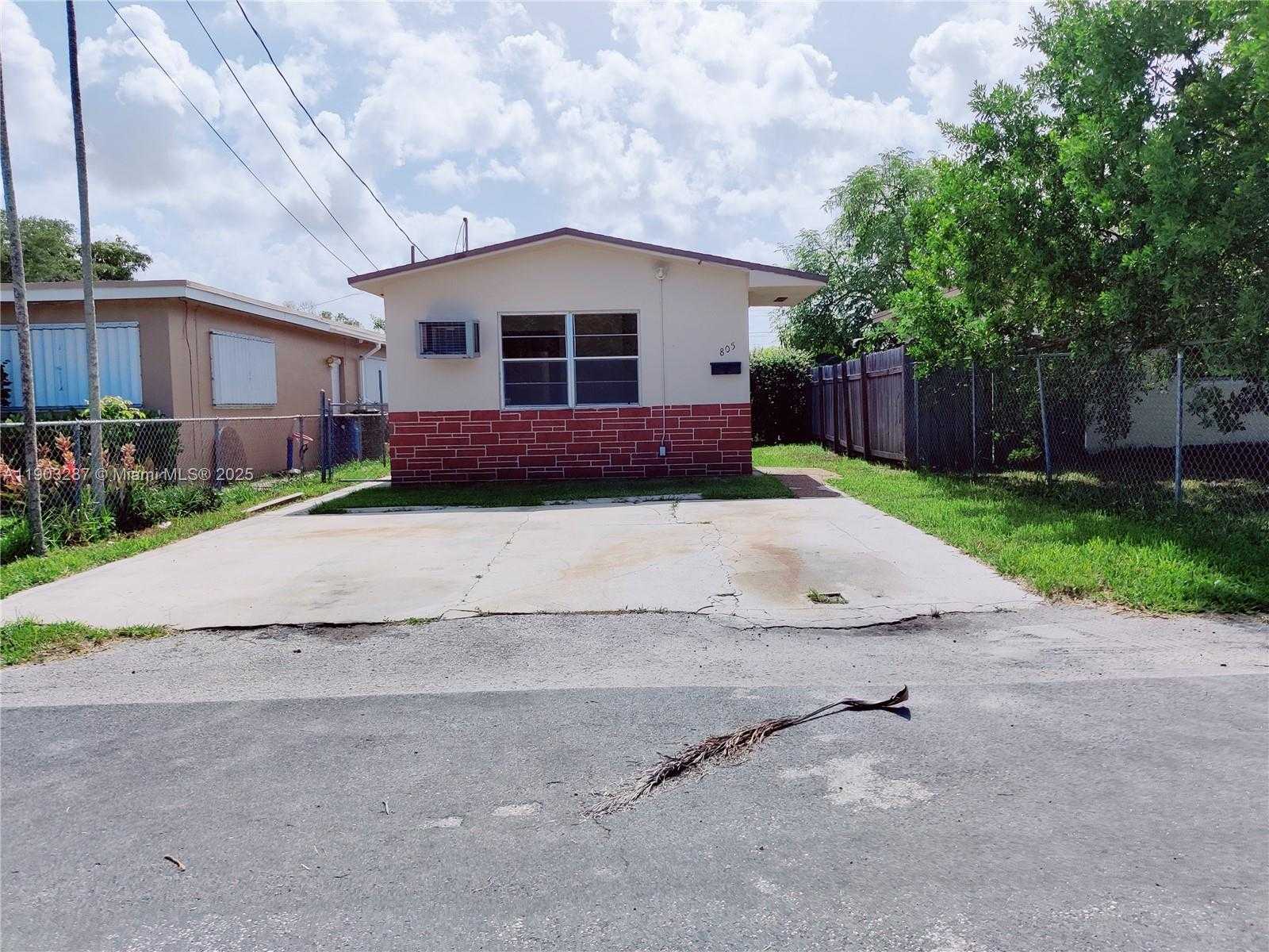 Imagen de Pequeño Objeto