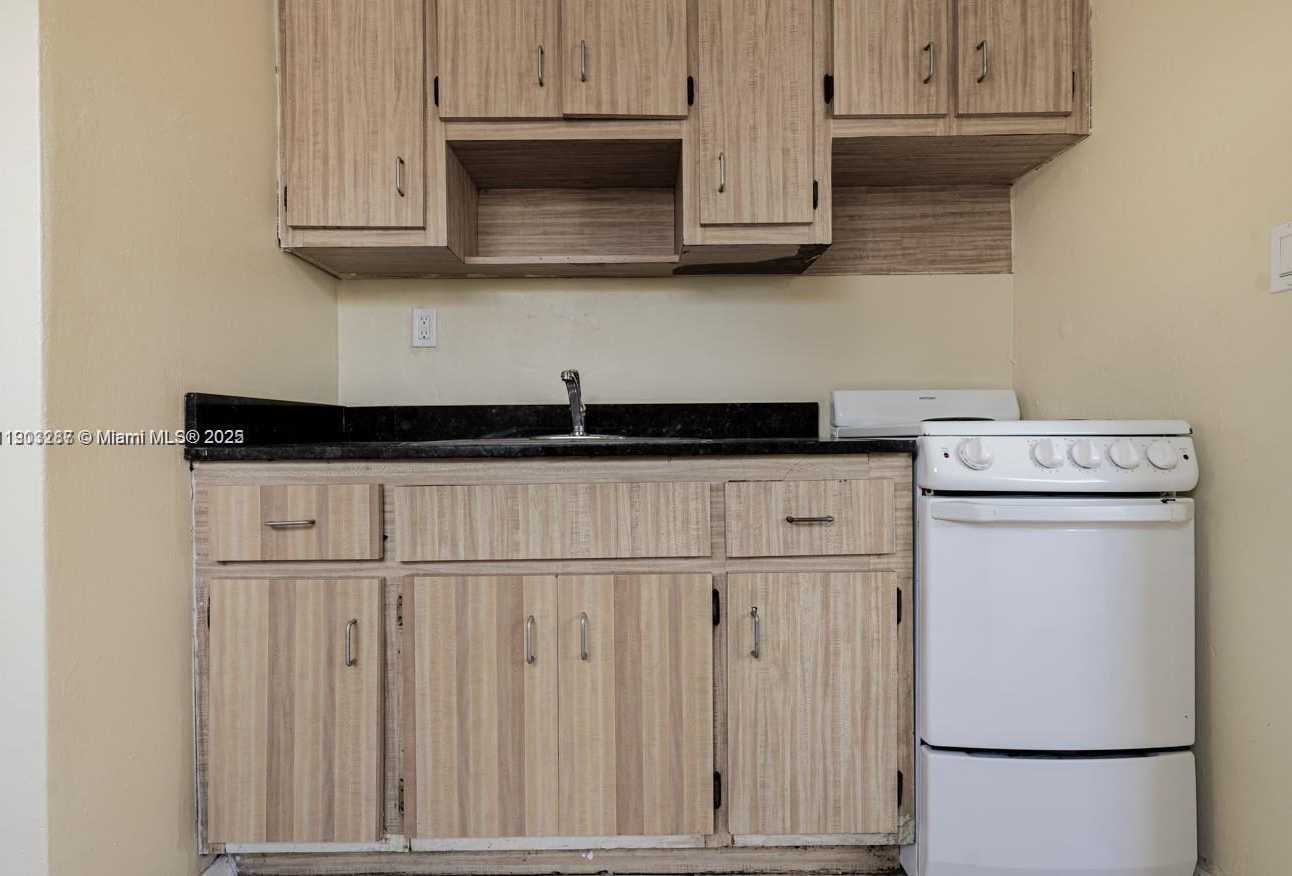 Imagen de Pequeño Objeto