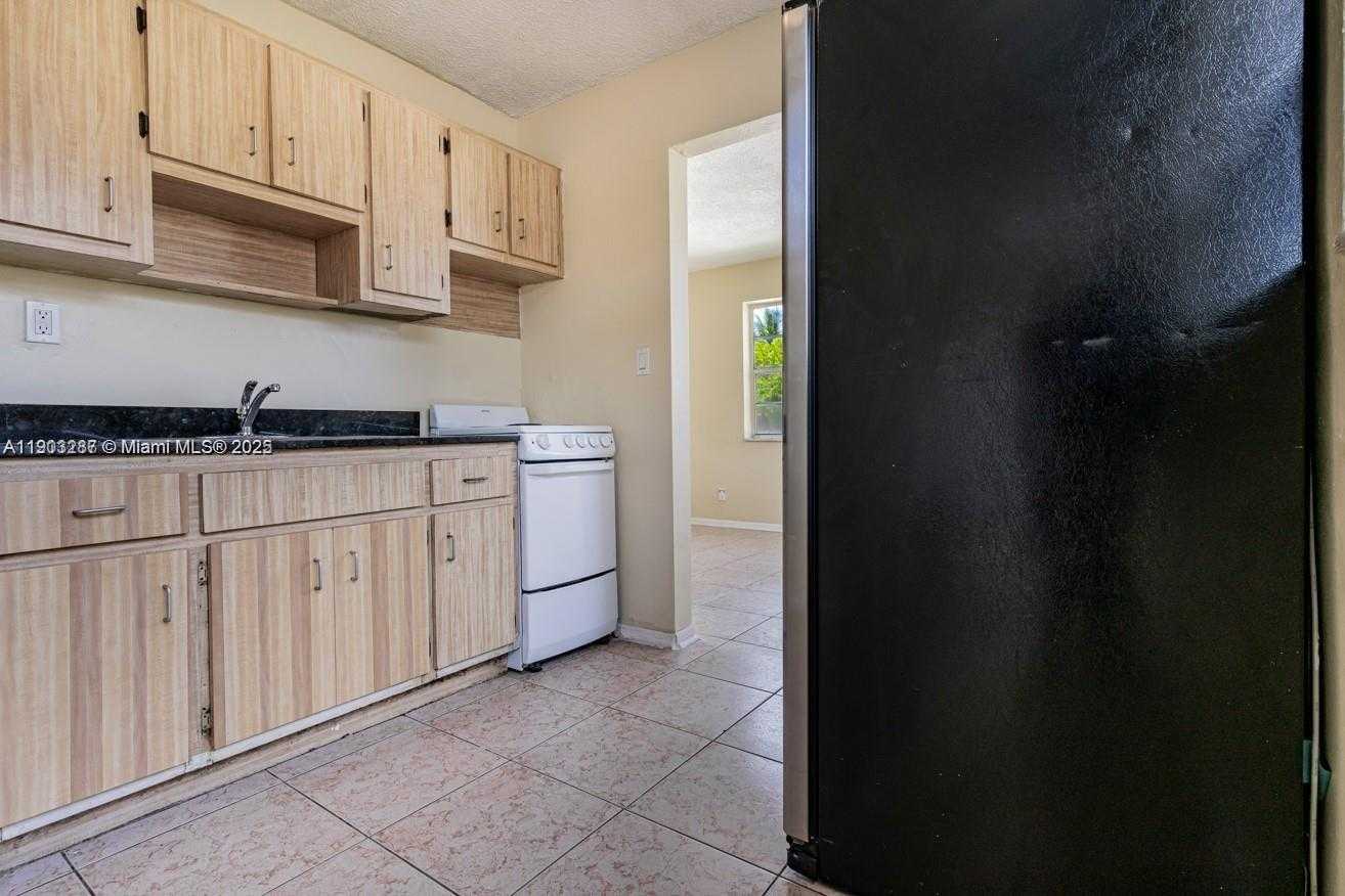 Imagen de Pequeño Objeto