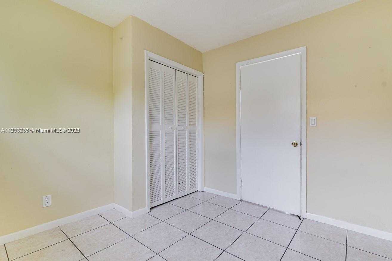 Imagen de Pequeño Objeto