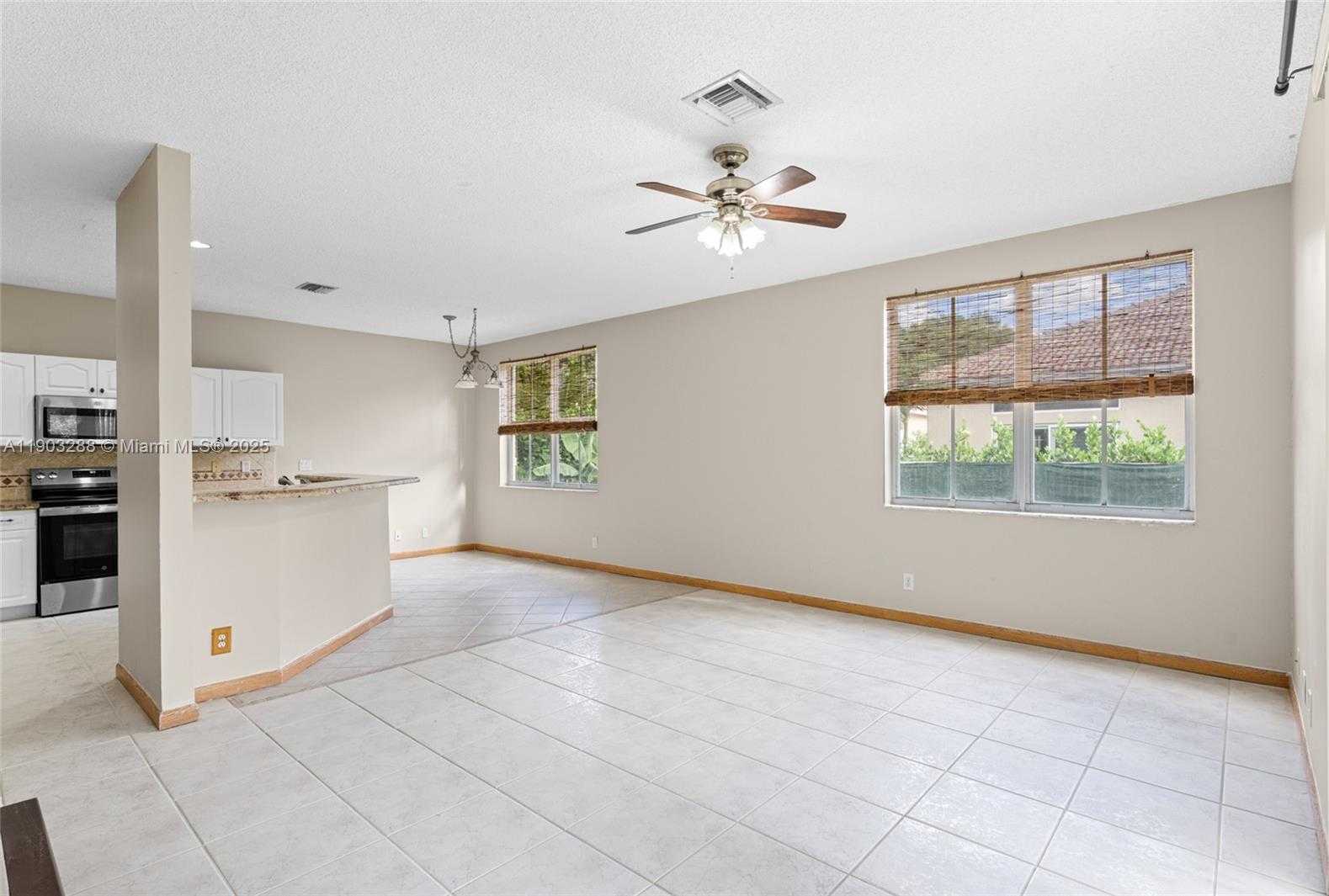 Small Image of 4490 FOXTAIL LN, Weston Number 15