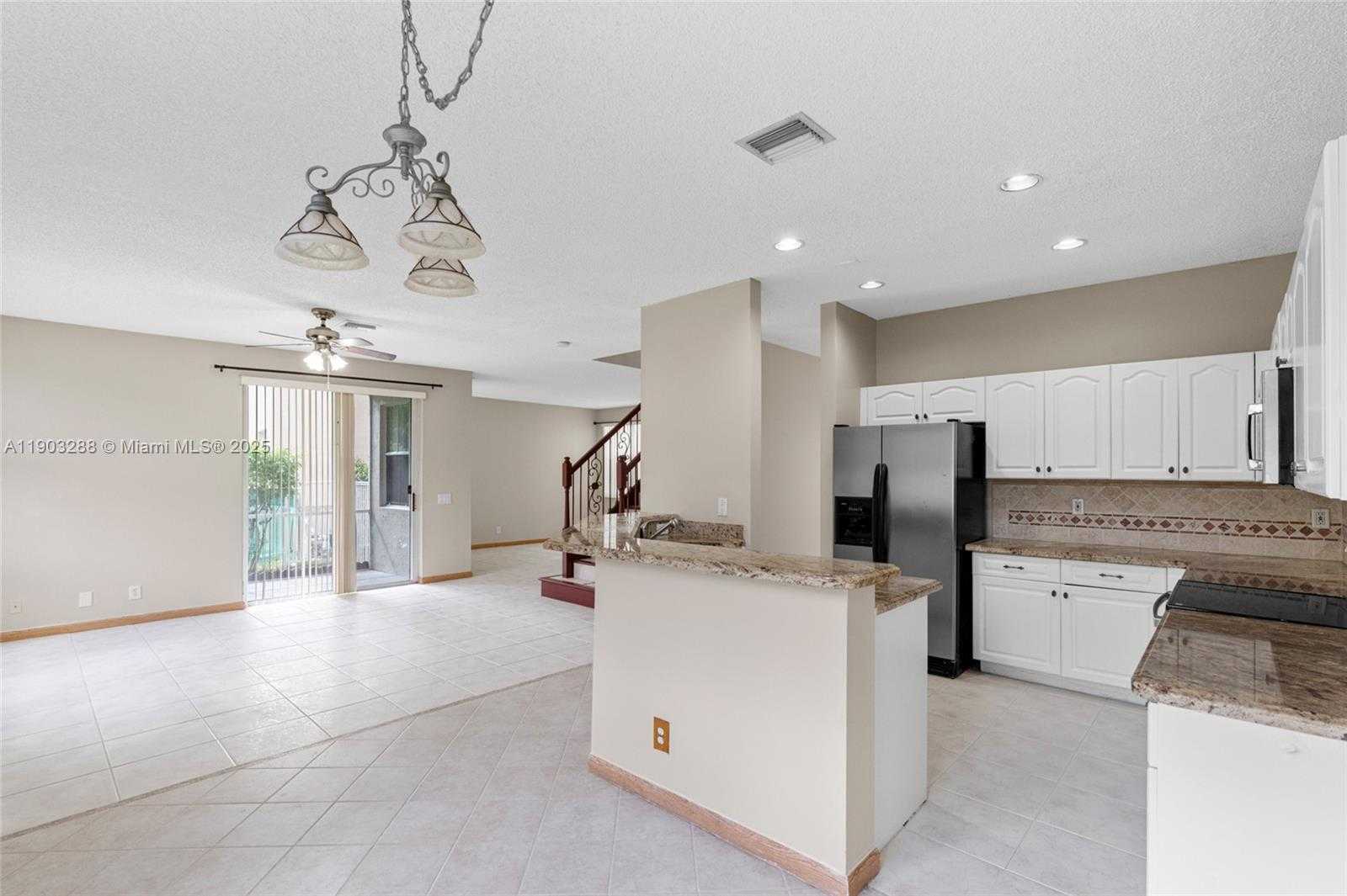 Small Image of 4490 FOXTAIL LN, Weston Number 19