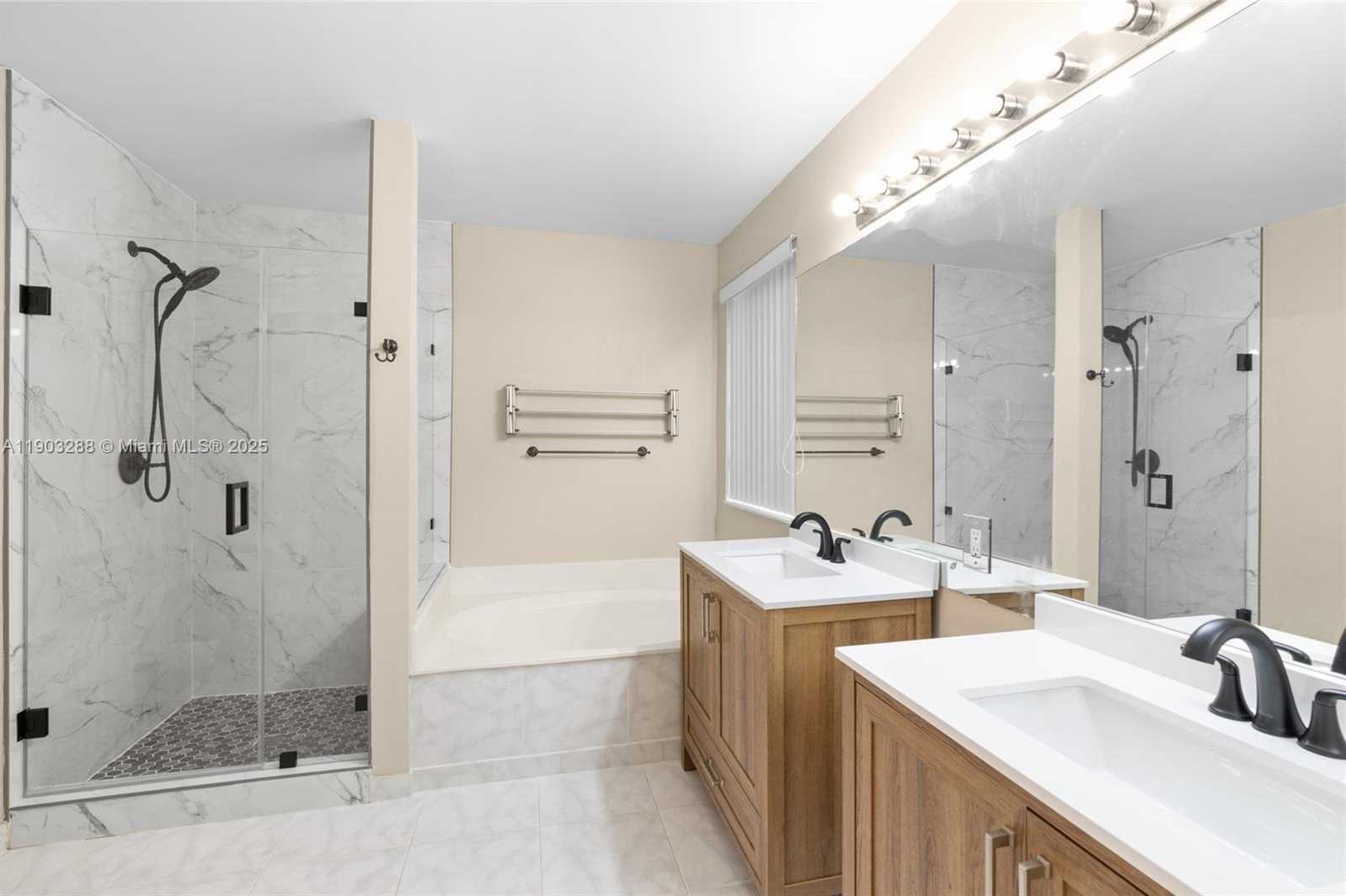 Small Image of 4490 FOXTAIL LN, Weston Number 2