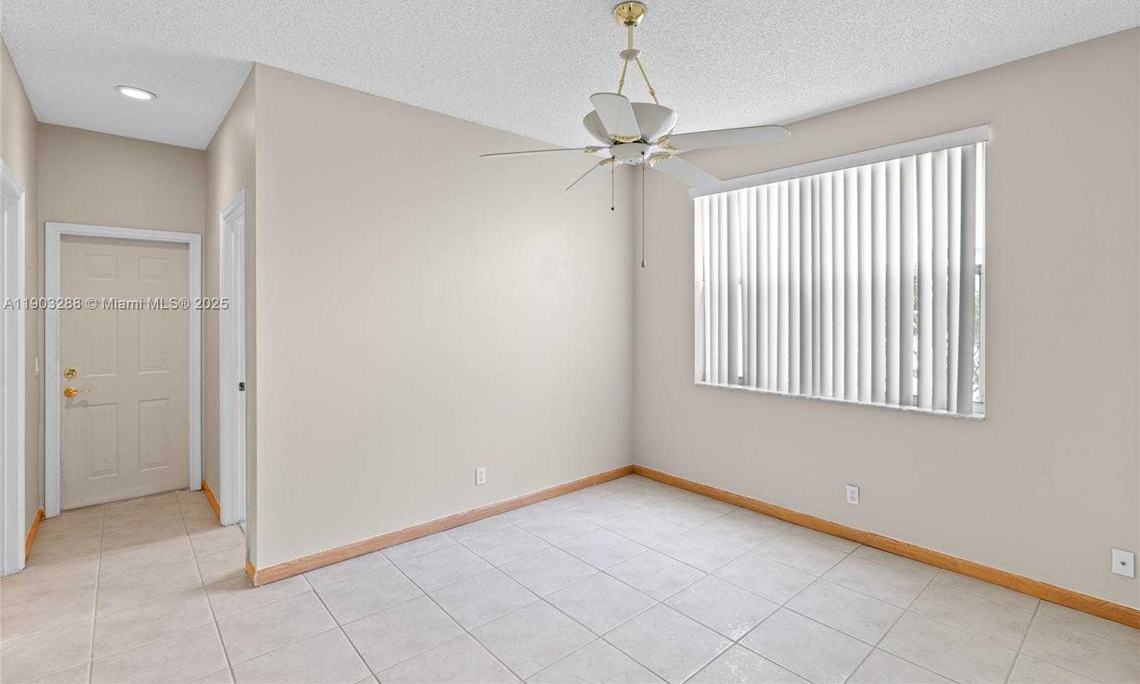 Small Image of 4490 FOXTAIL LN, Weston Number 22