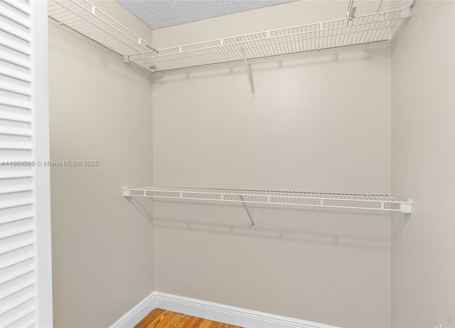 Small Image of 4490 FOXTAIL LN, Weston Number 29