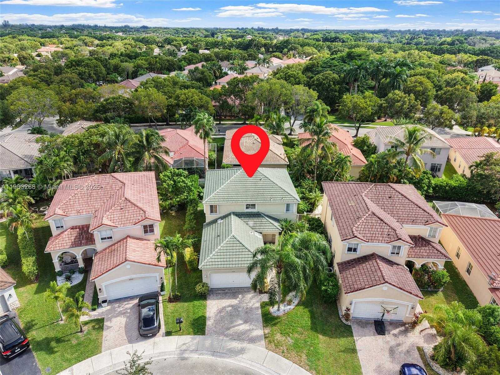 Small Image of 4490 FOXTAIL LN, Weston Number 34