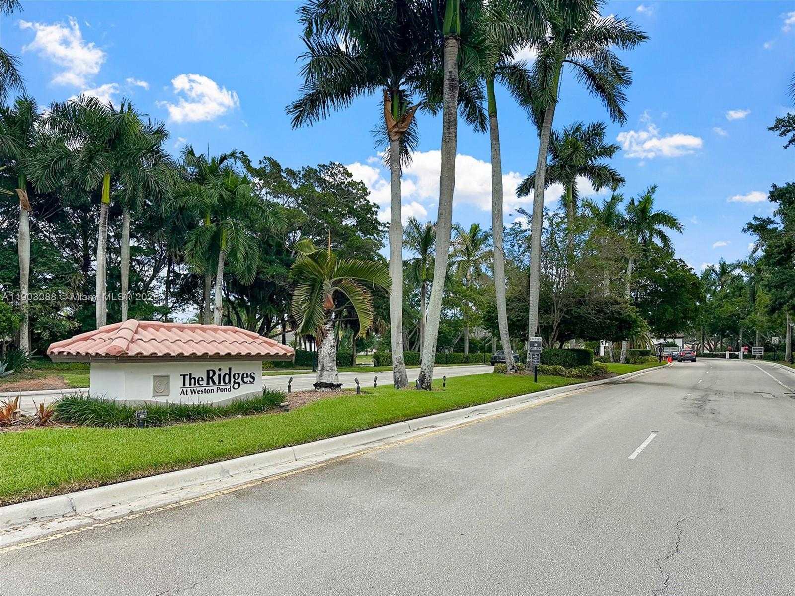 Small Image of 4490 FOXTAIL LN, Weston Number 6