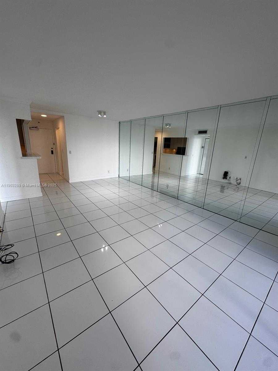 Small Image of 200 SOUTH EAST 15TH RD #6H, Miami Number 10