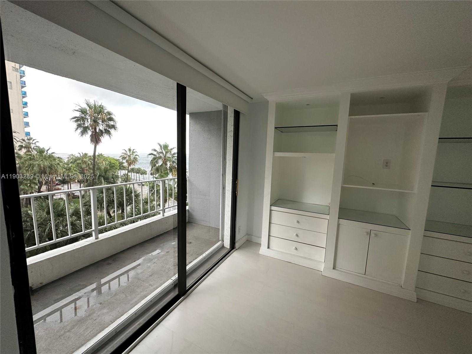 Small Image of 200 SOUTH EAST 15TH RD #6H, Miami Number 14