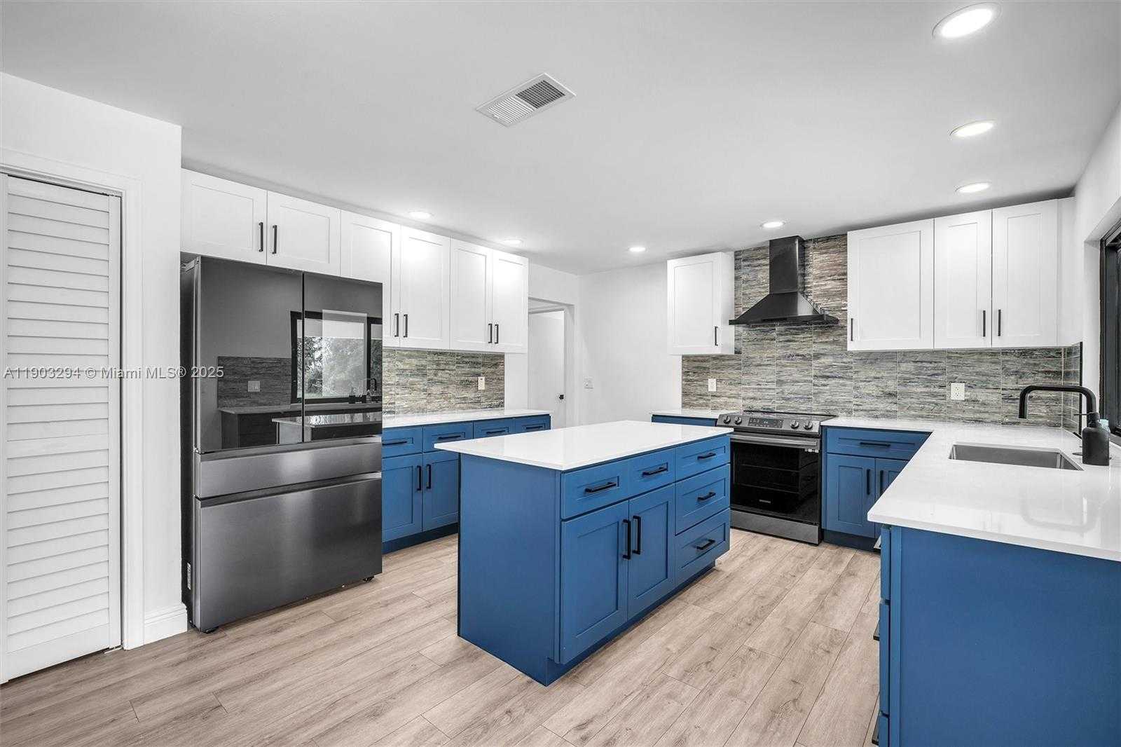 Small Image of 11476 SUNDANCE LN, Boca Raton Number 13