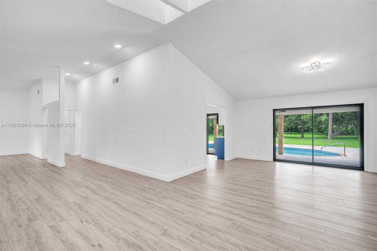 Small Image of 11476 SUNDANCE LN, Boca Raton Number 7