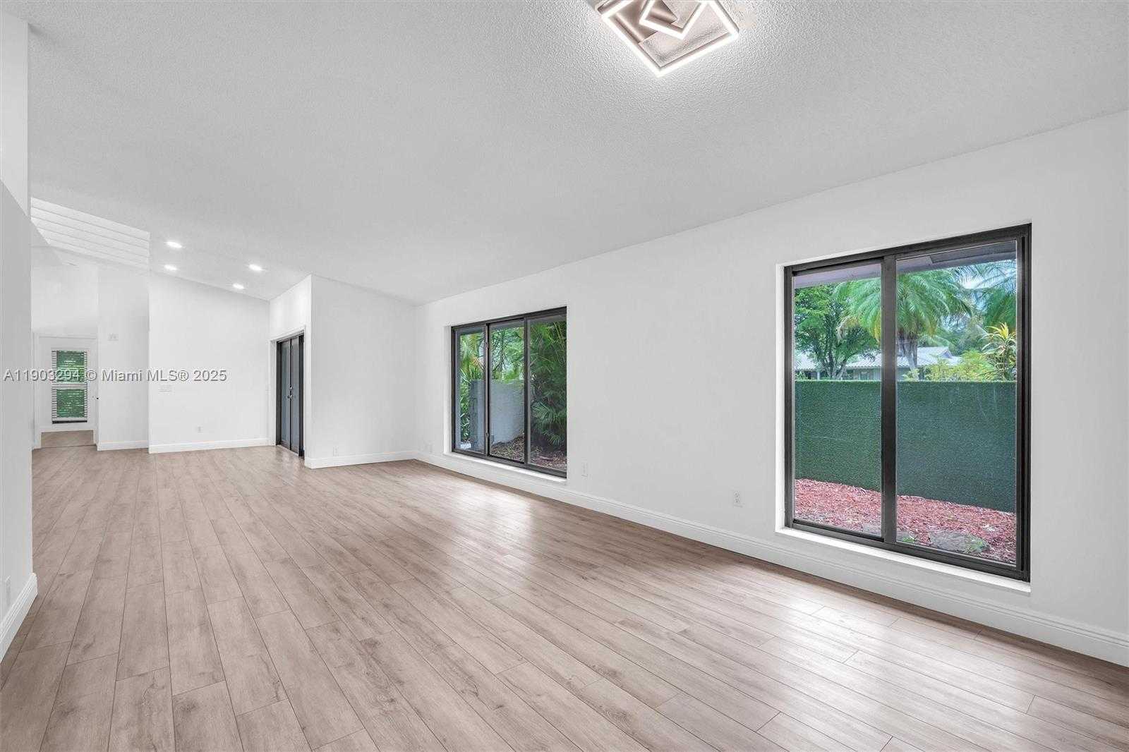 Small Image of 11476 SUNDANCE LN, Boca Raton Number 9