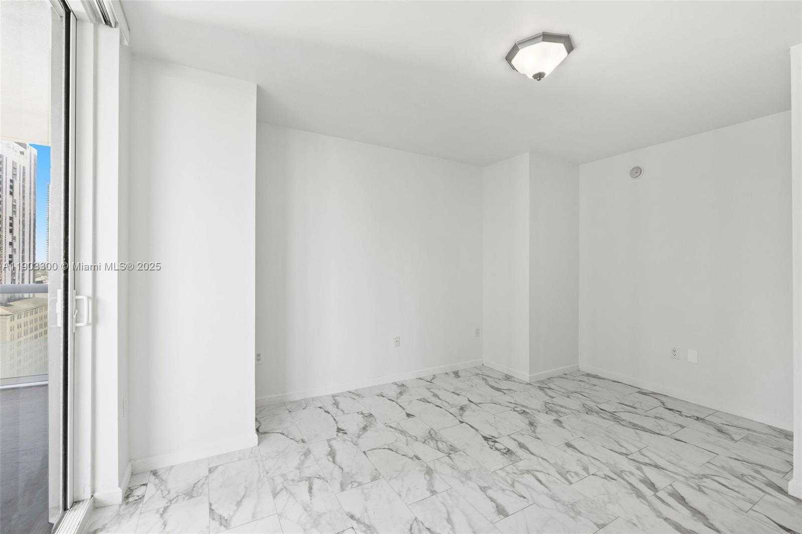 Small Image of 50 BISCAYNE BLVD #2211, Miami Number 12