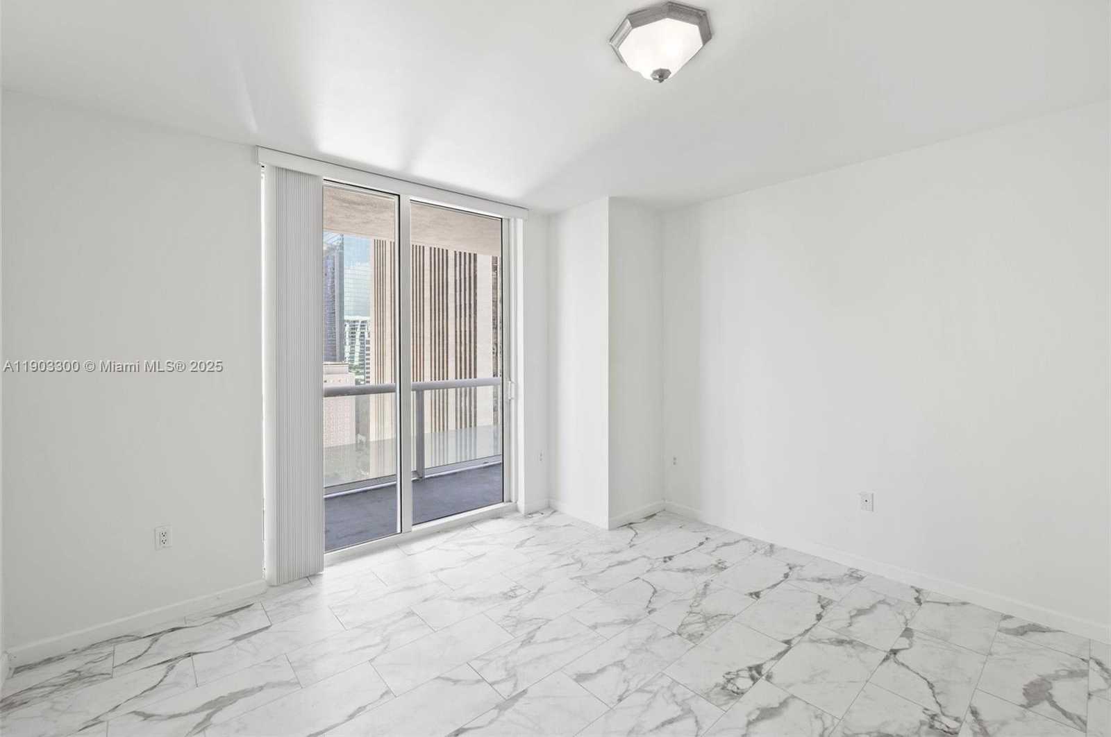 Small Image of 50 BISCAYNE BLVD #2211, Miami Number 19