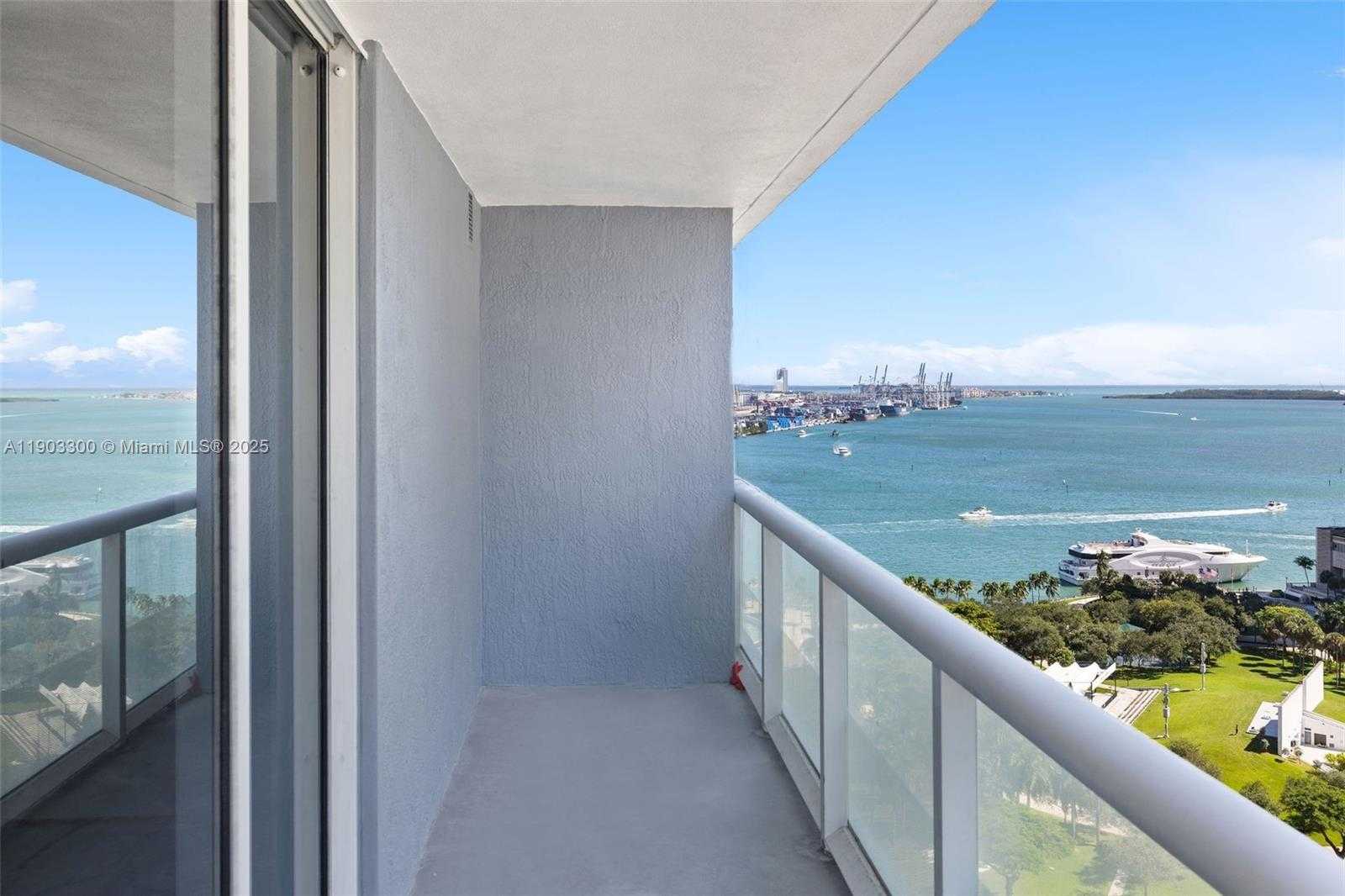 Small Image of 50 BISCAYNE BLVD #2211, Miami Number 24