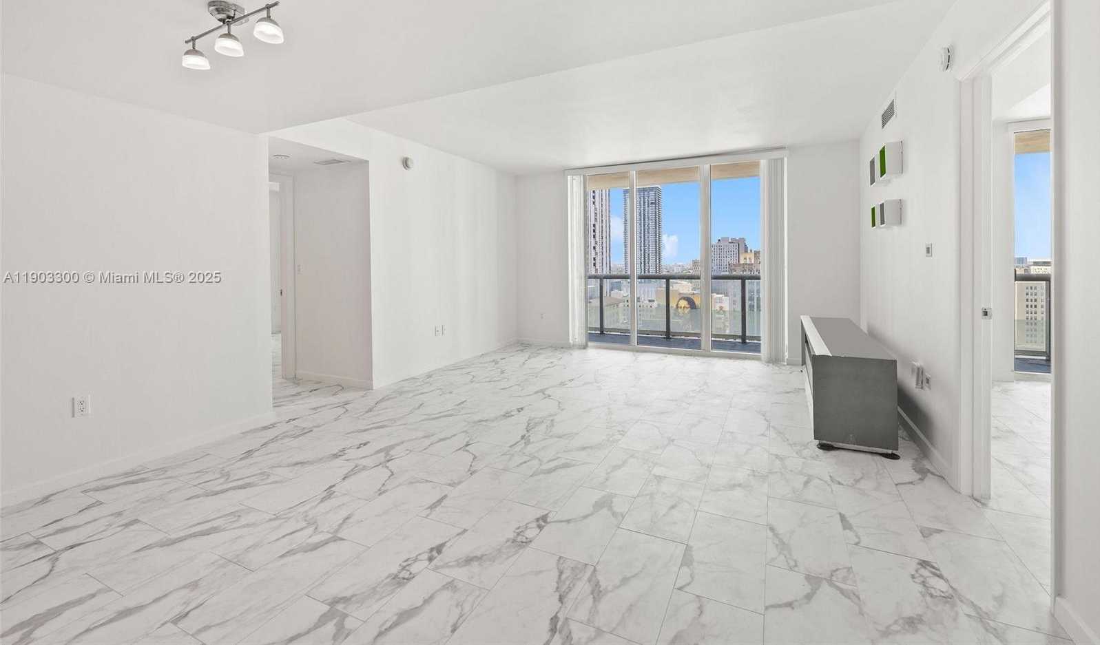 Small Image of 50 BISCAYNE BLVD #2211, Miami Number 26