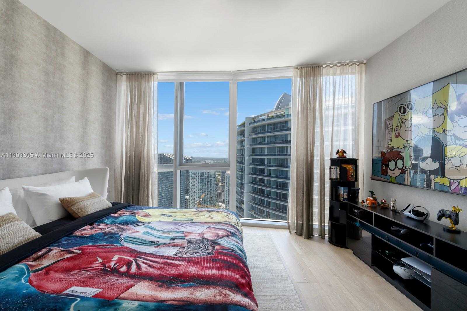 Imagen de Pequeño Objeto