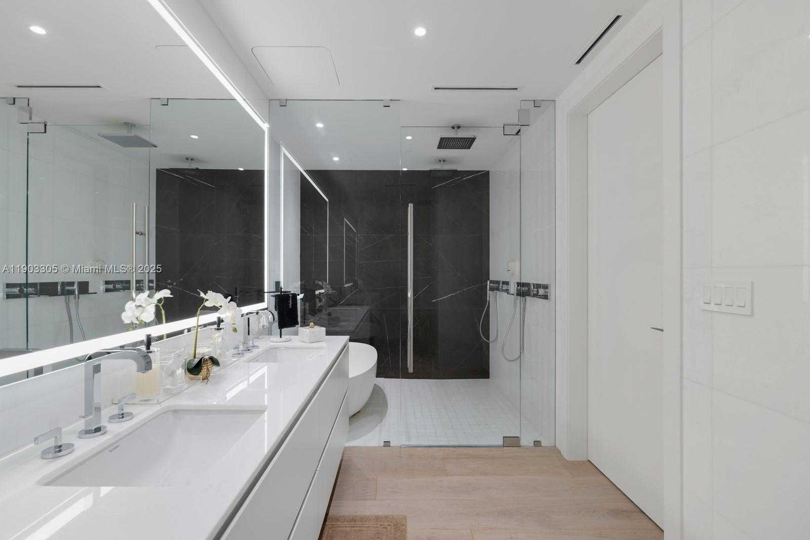 Imagen de Pequeño Objeto