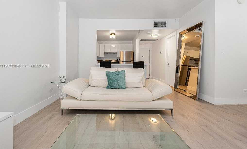 Small Image of 2301 COLLINS AVE #341, Miami Beach Number 10