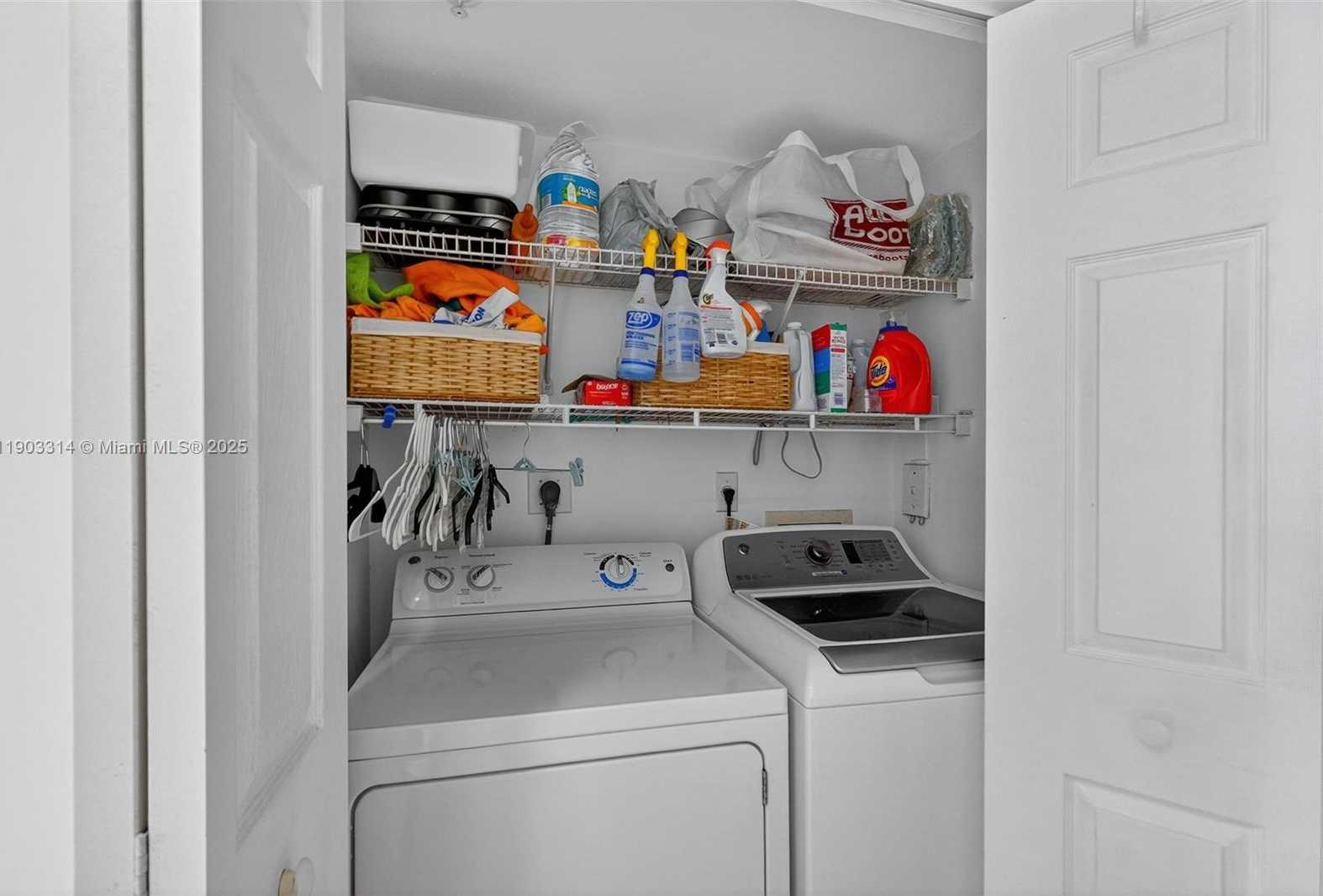 Small Image of 1155 BRICKELL BAY DR #2210, Miami Number 23