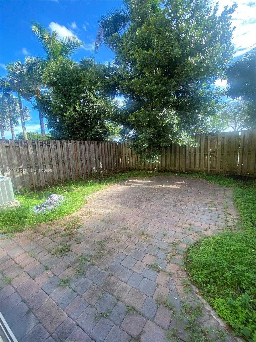 Small Image of 15440 SOUTH WEST 119TH TER #15440, Miami Number 21