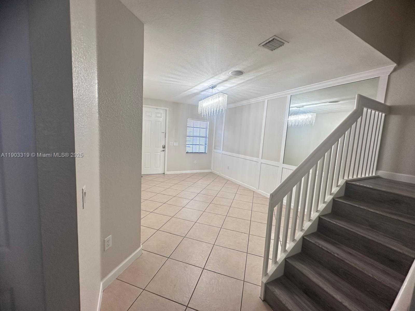 Small Image of 15440 SOUTH WEST 119TH TER #15440, Miami Number 4