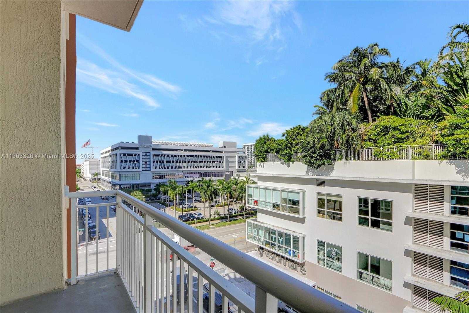 Small Image of 2001 BISCAYNE BLVD #2511, Miami Number 24