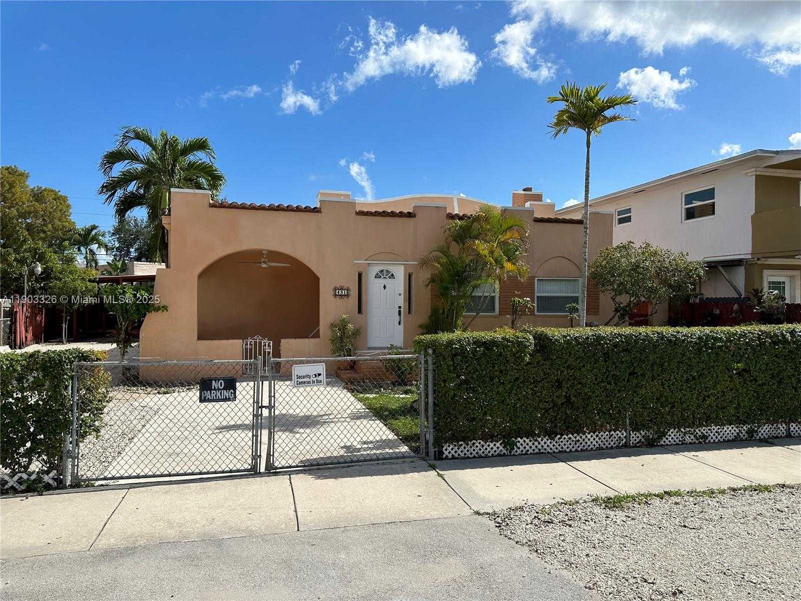 Small Image of 431 TAMIAMI BLVD, Miami Number 2