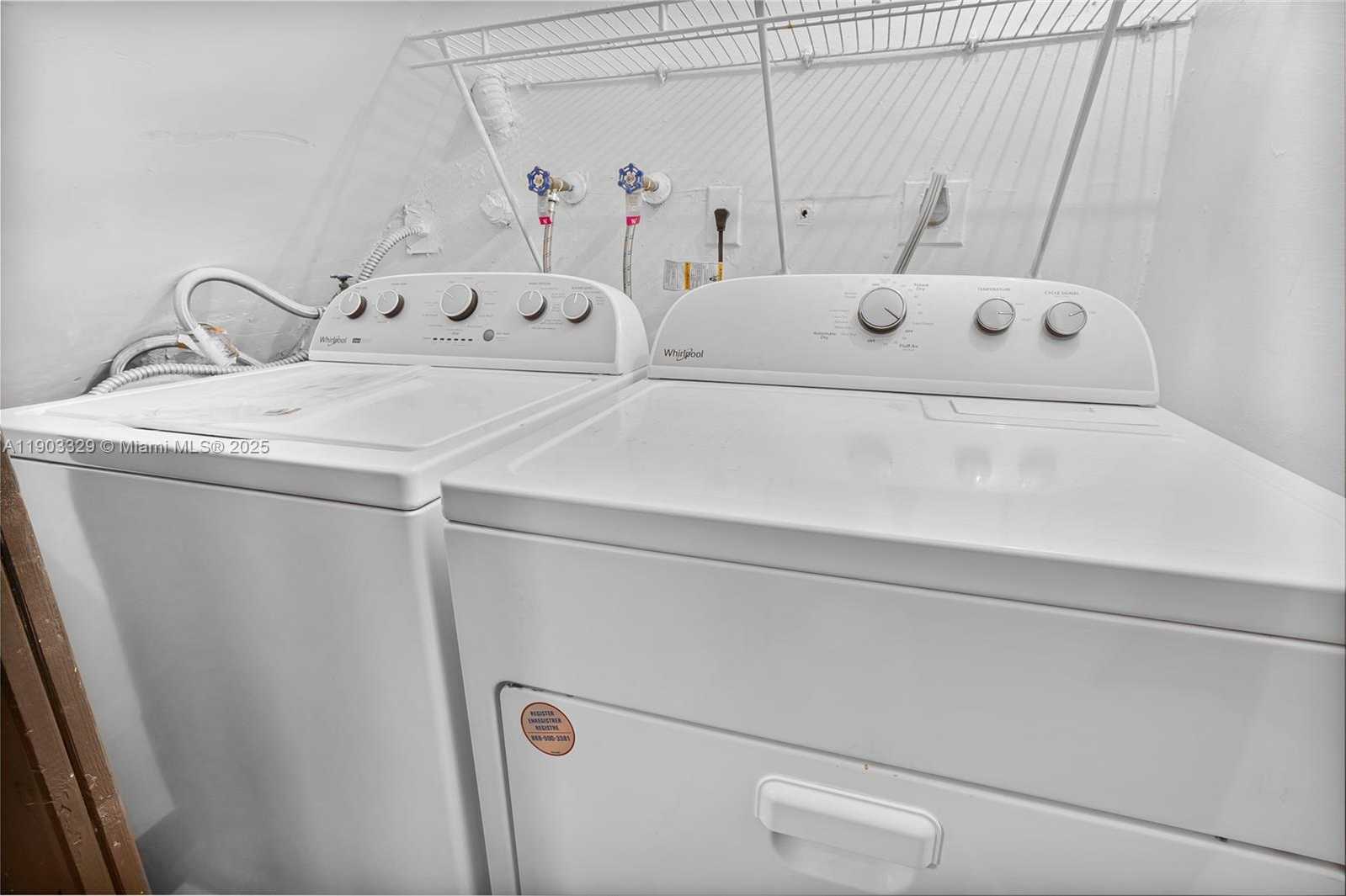 Small Image of 11335 SOUTH WEST 74TH LN, Miami Number 15