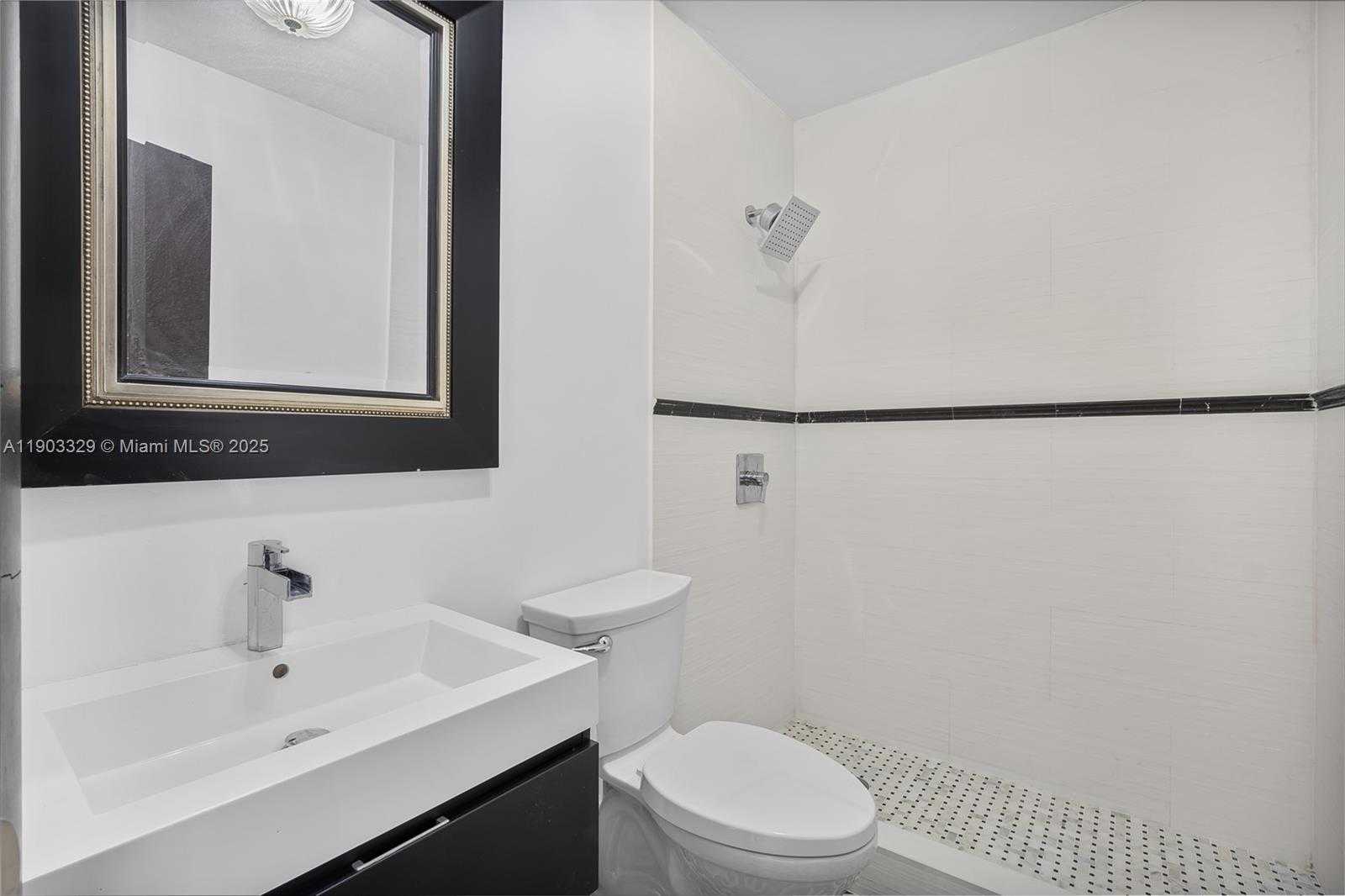 Small Image of 11335 SOUTH WEST 74TH LN, Miami Number 22