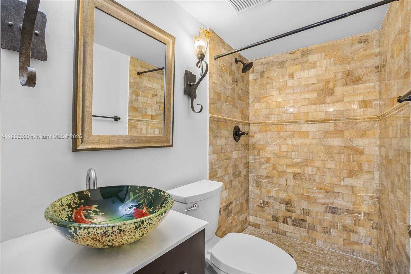 Small Image of 11335 SOUTH WEST 74TH LN, Miami Number 8