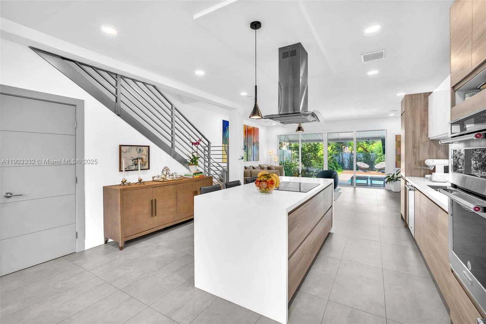 Small Image of 3167 SOUTH WEST 25TH ST #1, Miami Number 14