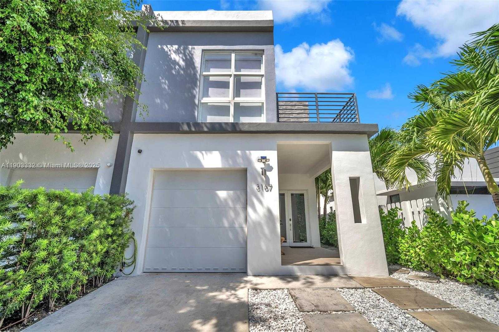 Small Image of 3167 SOUTH WEST 25TH ST #1, Miami Number 2