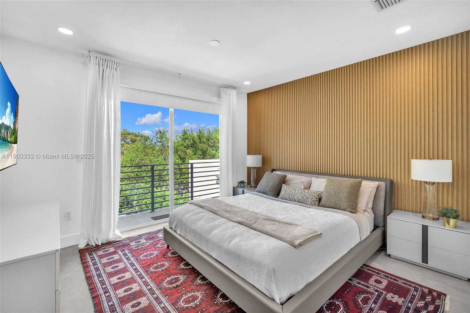 Small Image of 3167 SOUTH WEST 25TH ST #1, Miami Number 30