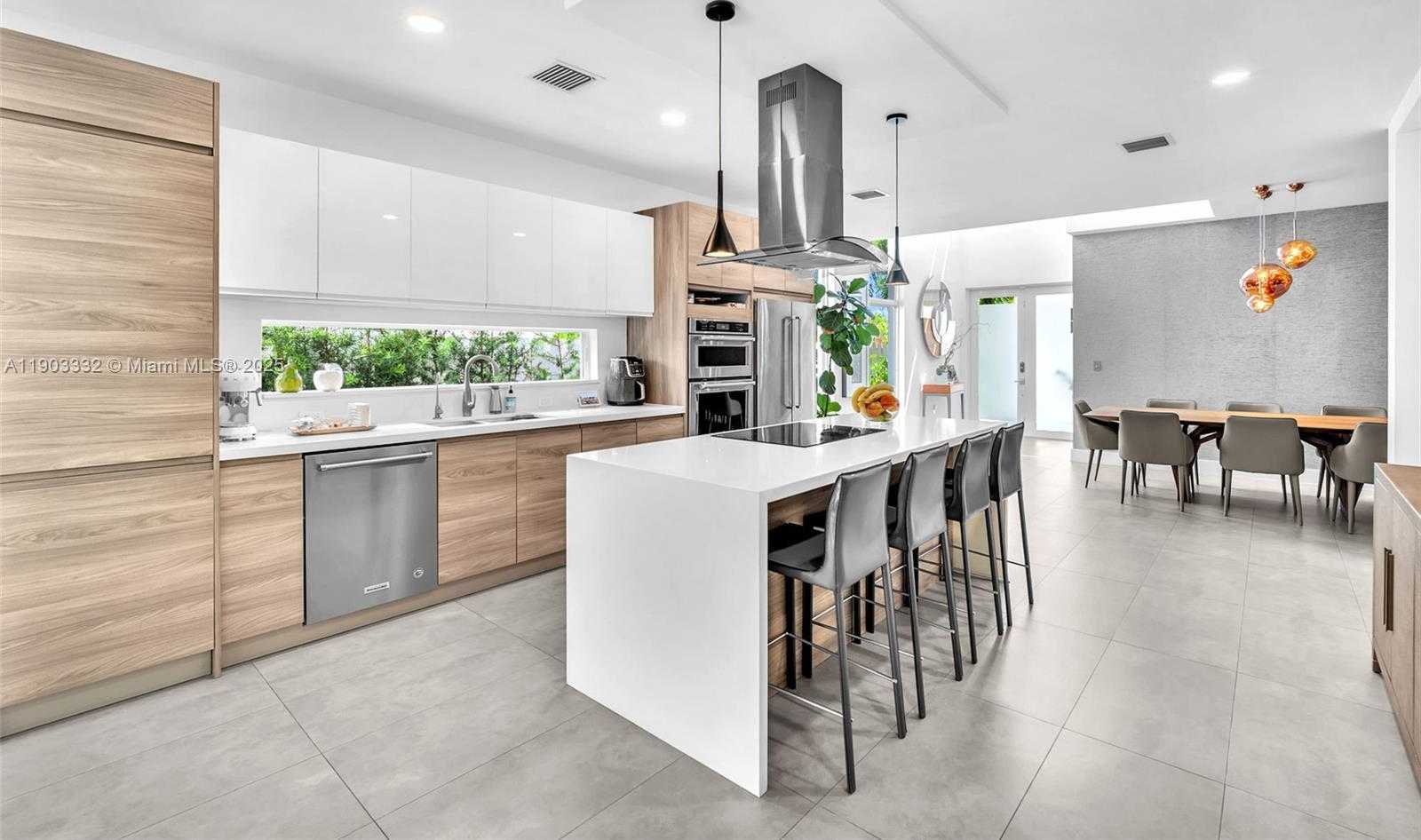 Small Image of 3167 SOUTH WEST 25TH ST #1, Miami Number 8