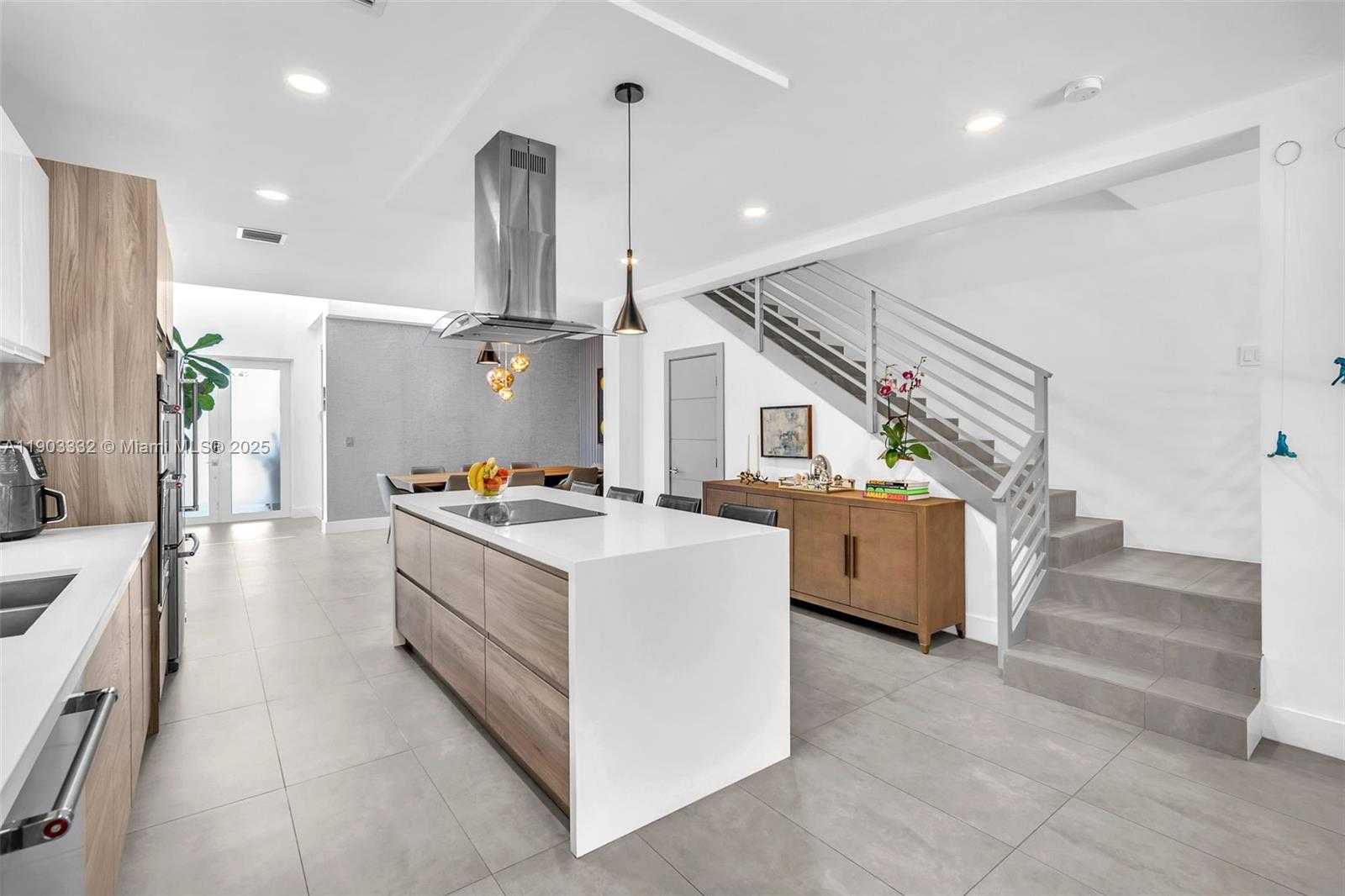 Small Image of 3167 SOUTH WEST 25TH ST #1, Miami Number 9