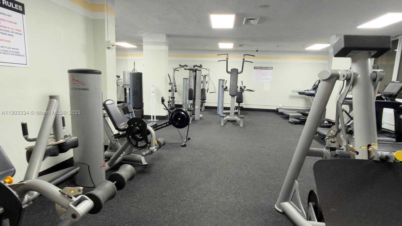 Small Image of 400 KINGS POINT DR #408, Sunny Isles Beach Number 21