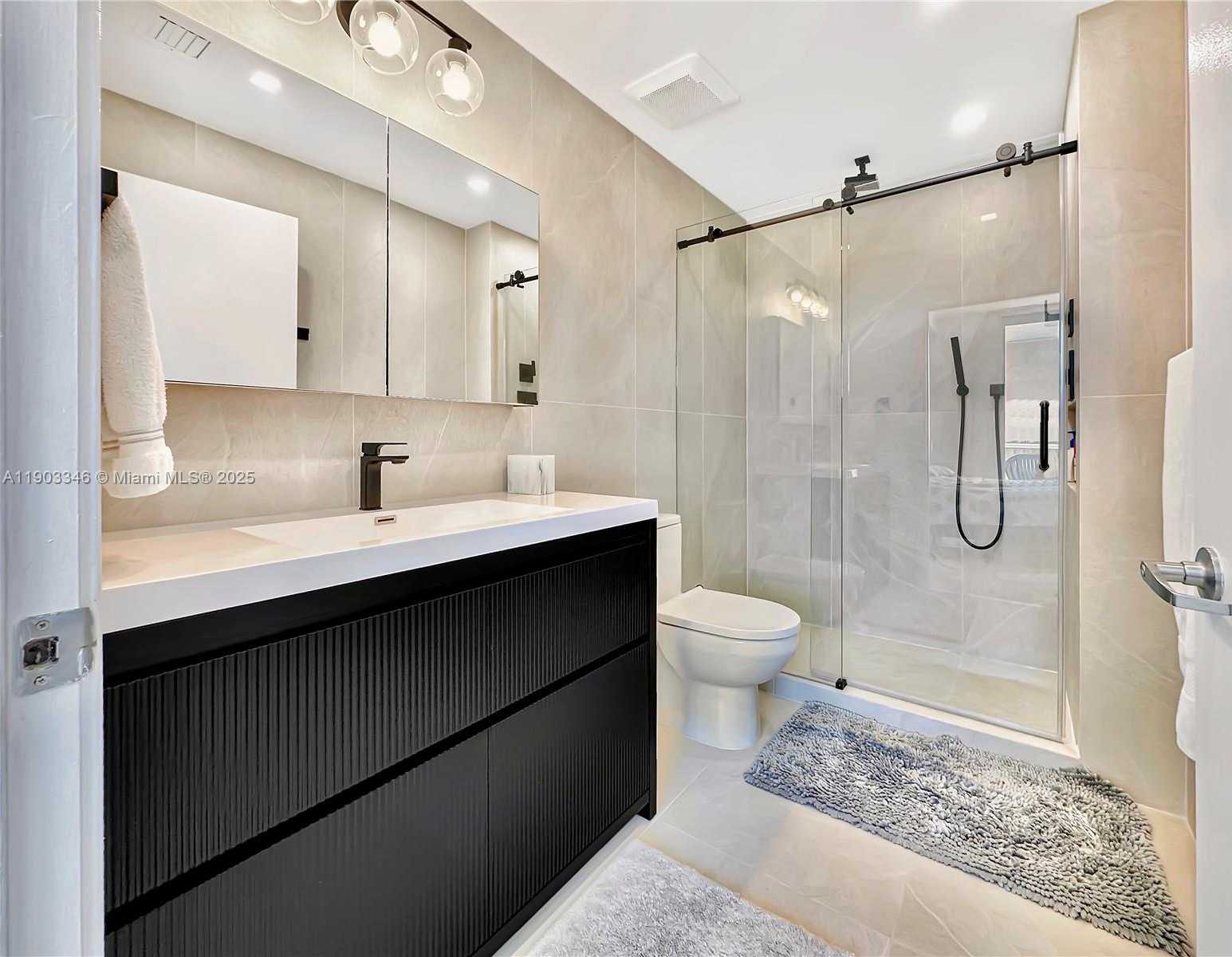 Small Image of 6700 INDIAN CREEK DR #PH2, Miami Beach Number 18