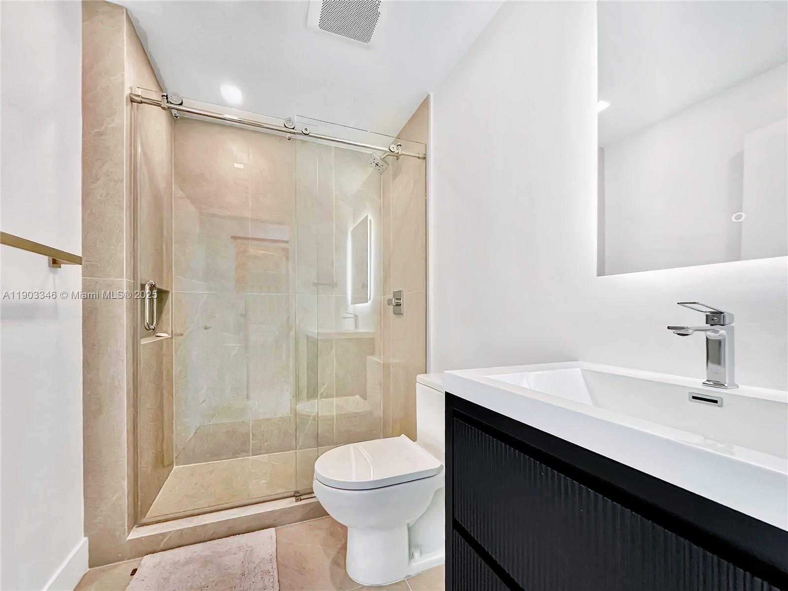 Small Image of 6700 INDIAN CREEK DR #PH2, Miami Beach Number 21