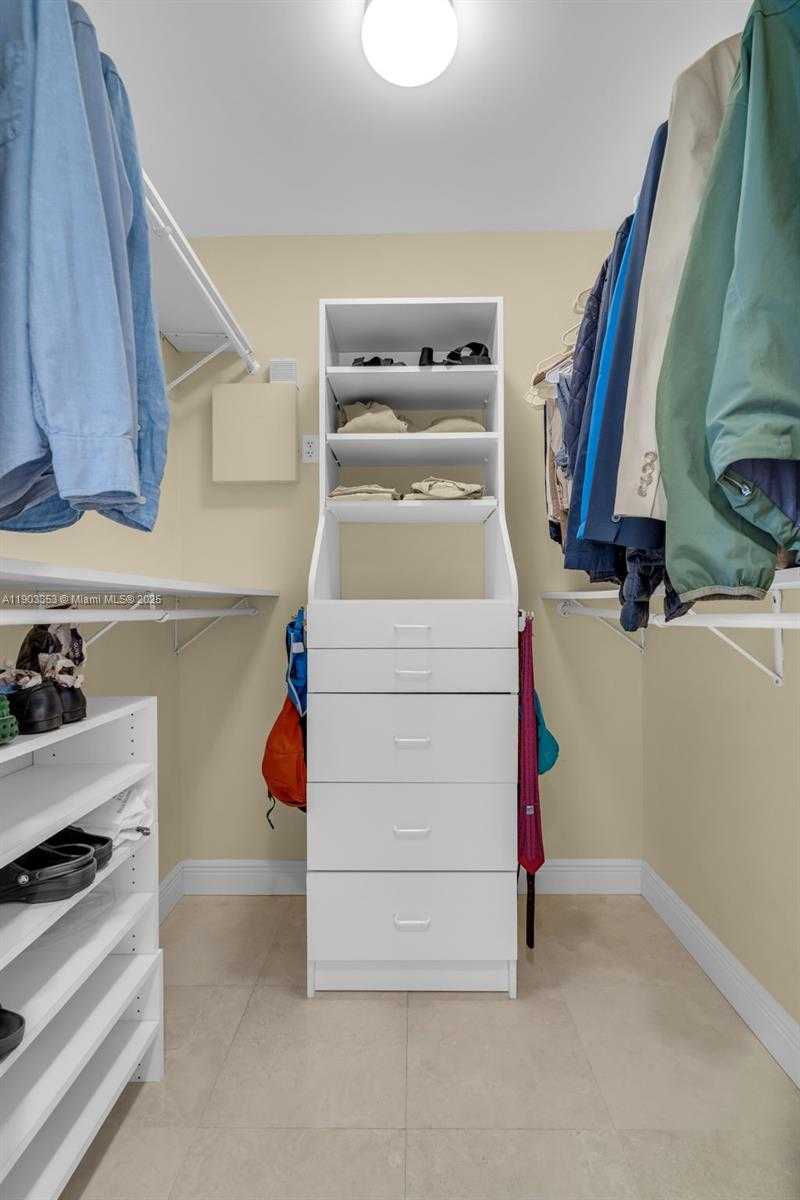 Imagen de Pequeño Objeto