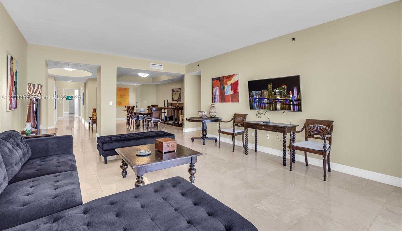 Imagen de Pequeño Objeto