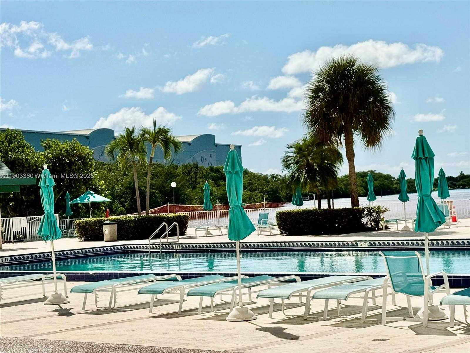 Small Image of 300 BAYVIEW DR #1903, Sunny Isles Beach Number 22