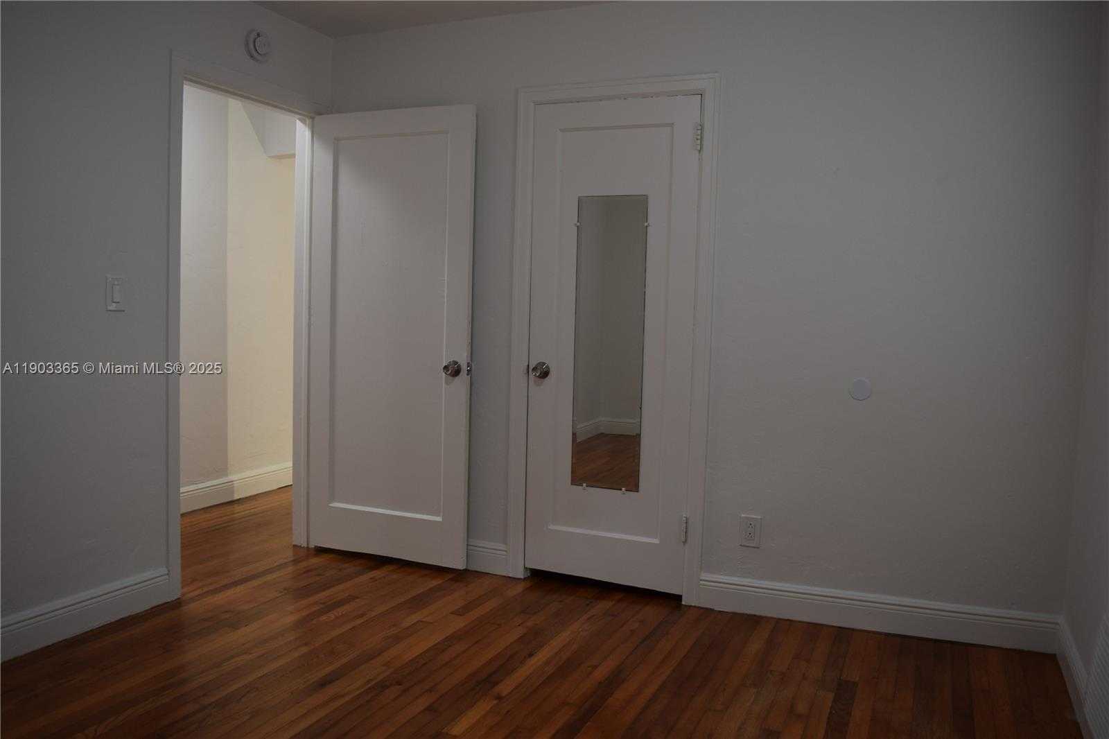 Small Image of 23 PHOENETIA AVE #1, Coral Gables Number 64