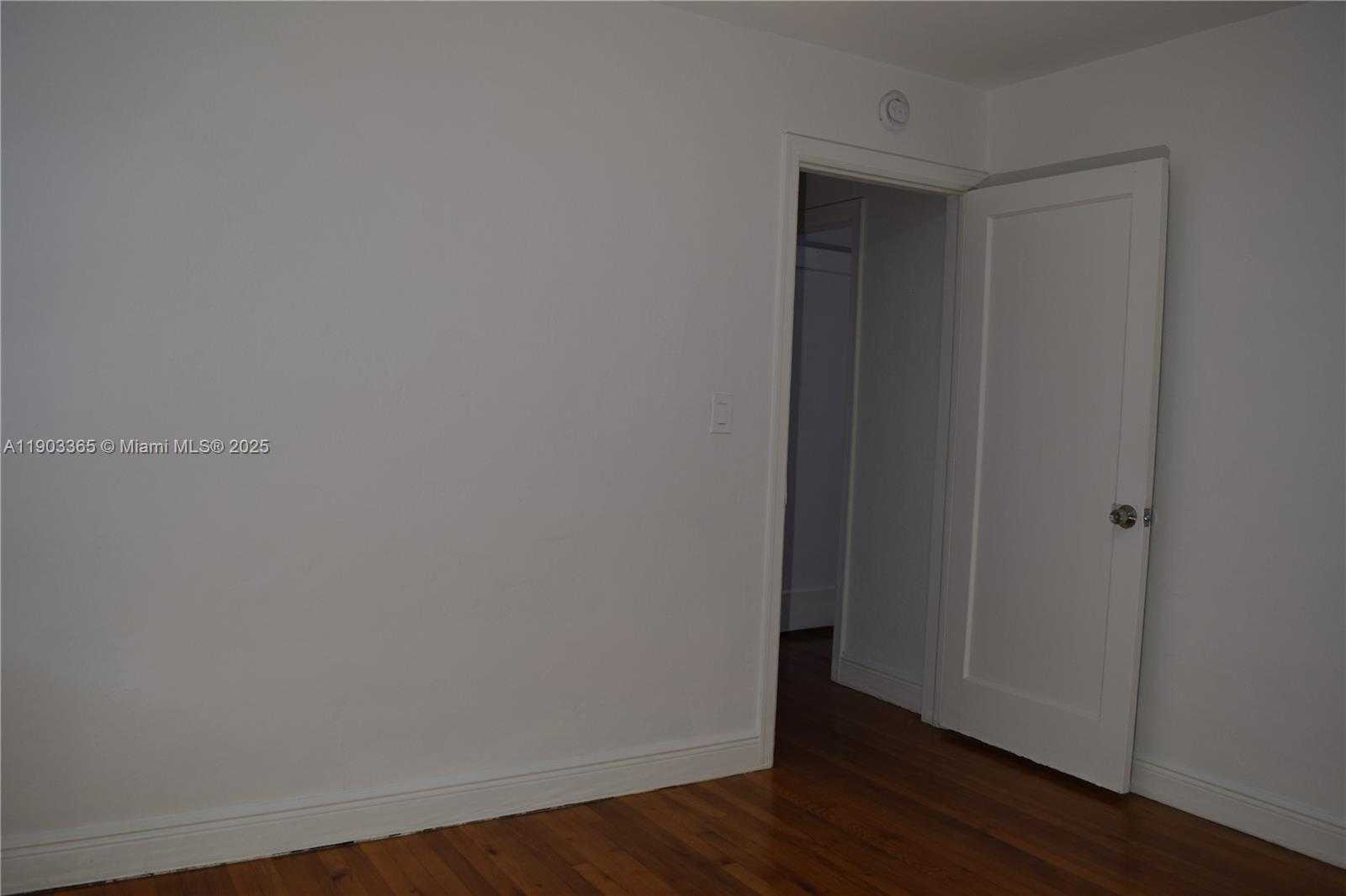 Small Image of 23 PHOENETIA AVE #1, Coral Gables Number 70