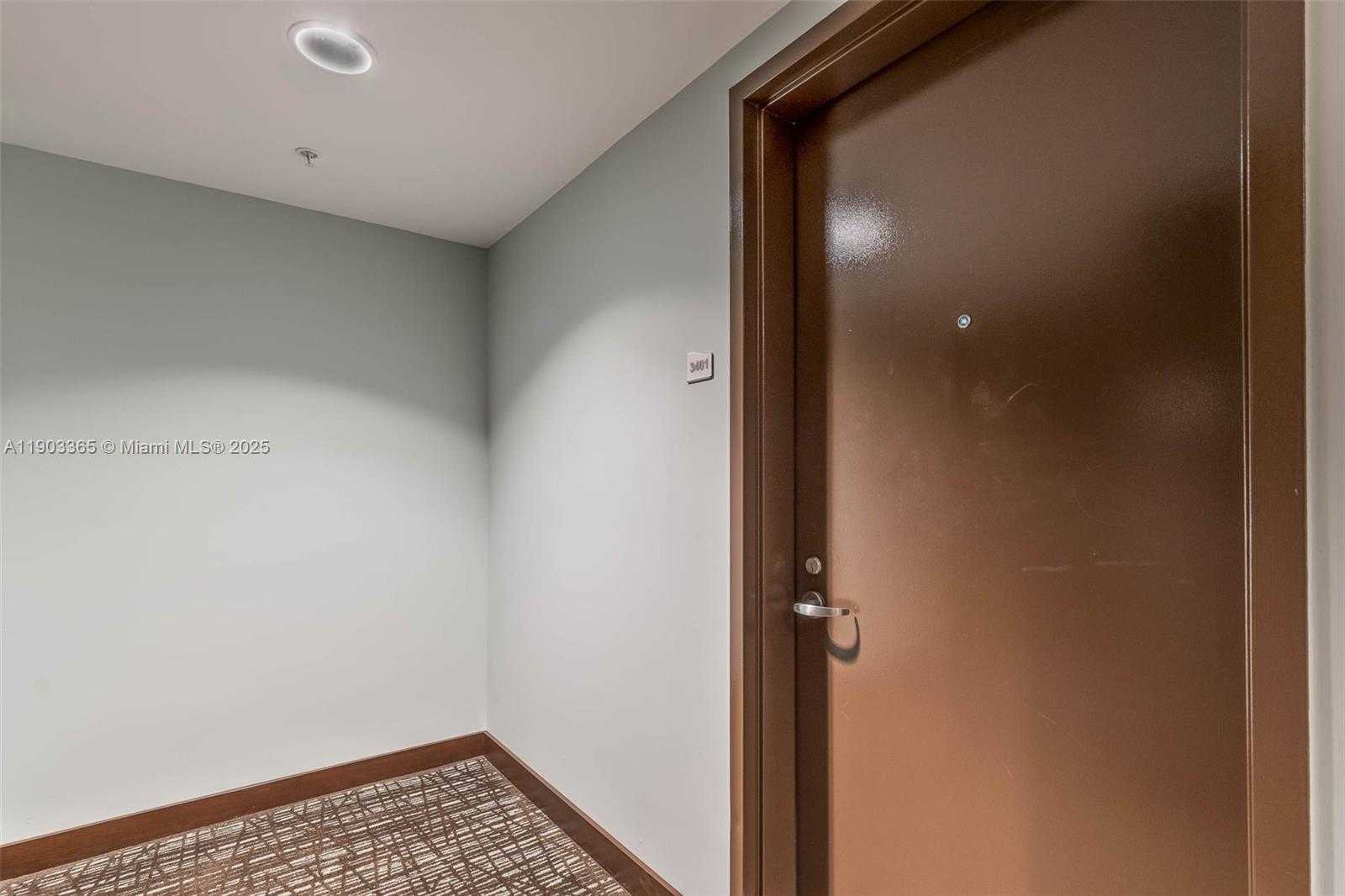 Small Image of 23 PHOENETIA AVE #1, Coral Gables Number 80