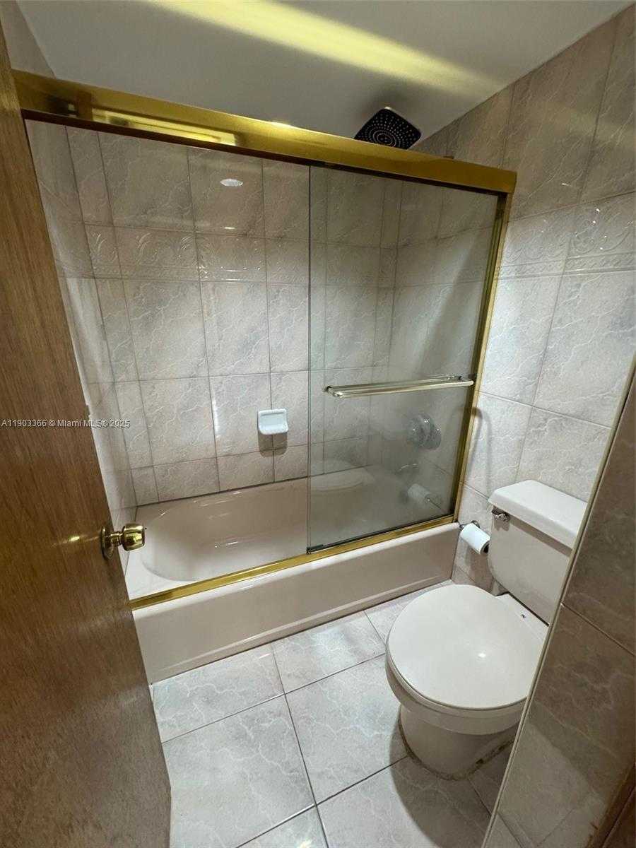 Small Image of 10500 SOUTH WEST 108TH AVE #B113, Miami Number 19